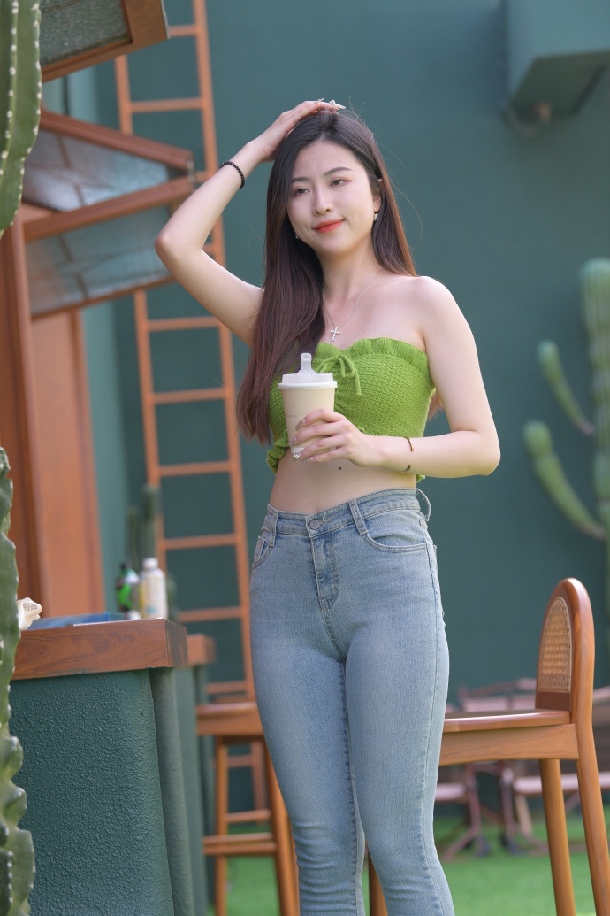 到深处白浆GIF动态图VEVO视讯真人美女被啪