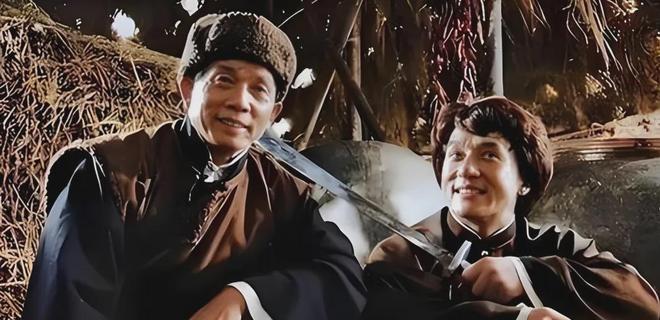 《醉拳2》抢功加导演名二人旧怨被扒EVO视讯资深艺人翁静晶炮轰成龙!(图5) 《醉拳2》抢功加导演名二人旧怨被扒EVO视讯资深艺人翁静晶炮轰成龙!(图5)