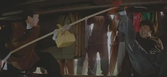 《醉拳2》抢功加导演名二人旧怨被扒EVO视讯资深艺人翁静晶炮轰成龙！(图12)